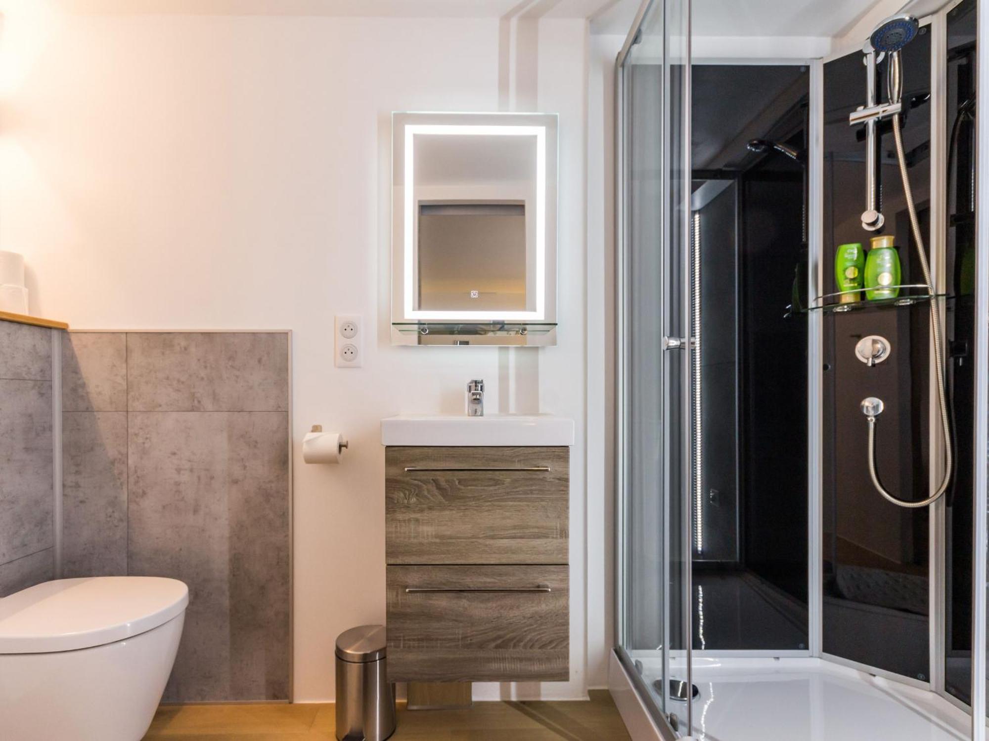 Maison De Ville A St Nazaire, Pres Du Front De Mer, Climatisee, 3 Chambres Avec Sdb Privatives, Wifi - Fr-1-306-1203 Saint-Nazaire  Exterior photo